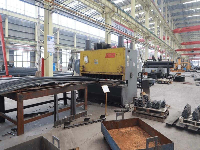 25×2500CNC Hydraulic Gate Beam Shearing Machine 25×2500CNC Hydraulic Gate Beam Shearing Machine